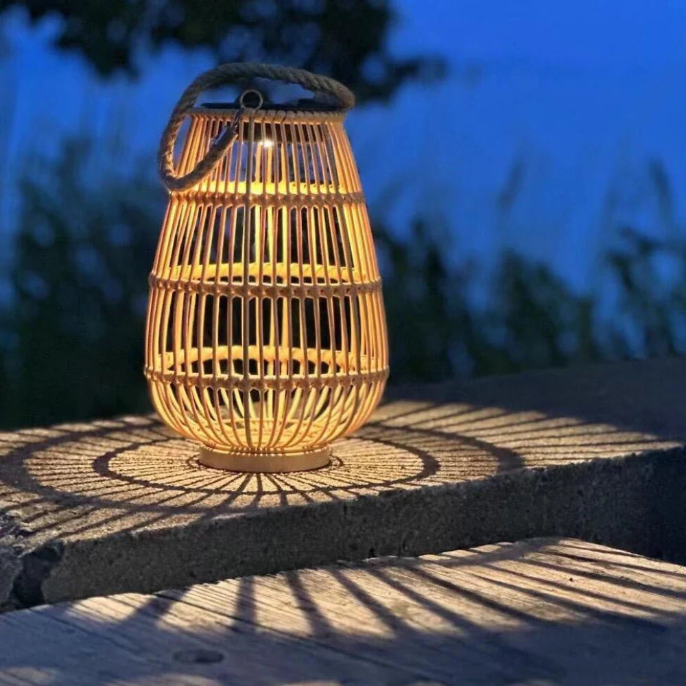 Solara™ Woven Lamp