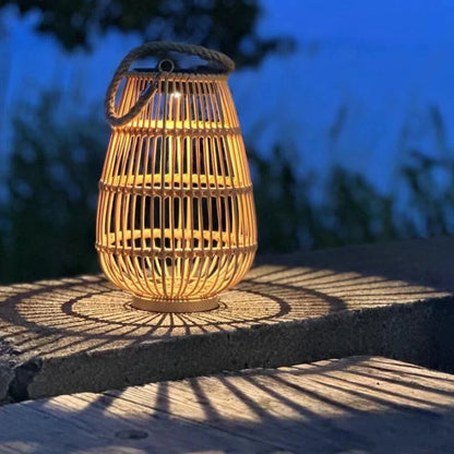 Solara™ Woven Lamp