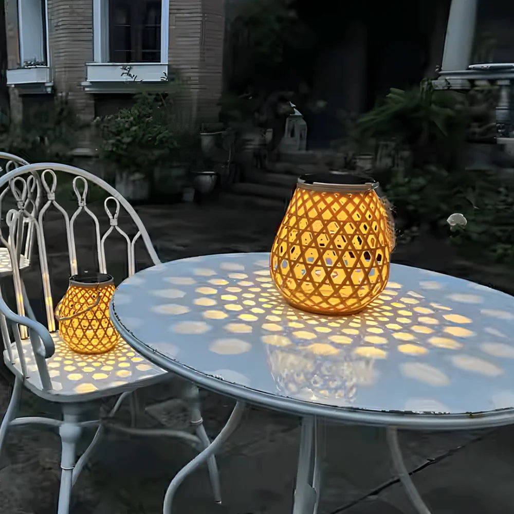 Solara™ Woven Lamp