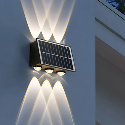 Solar wall light