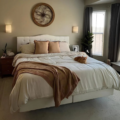 Luminária de parede em linho claro