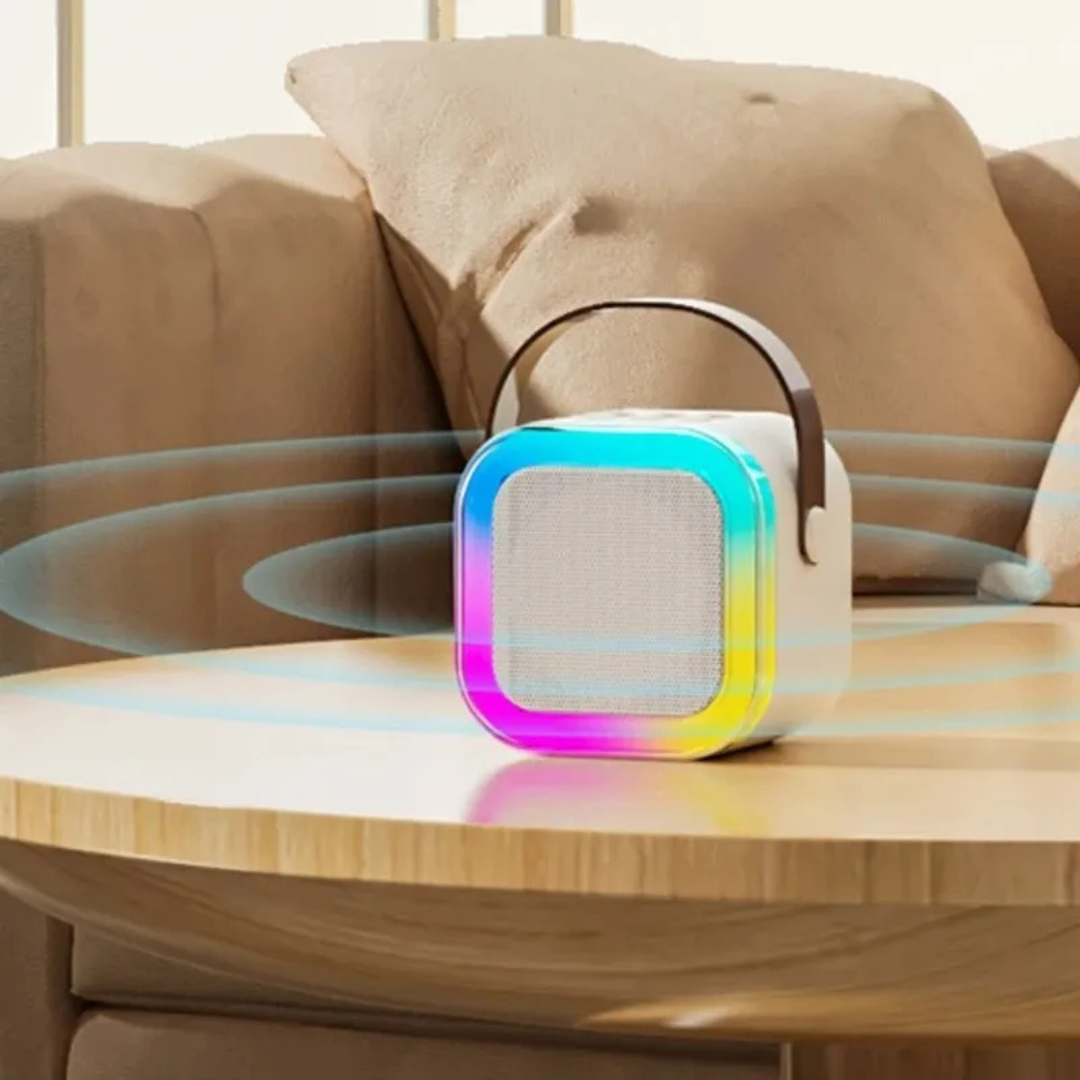 Mini alto-falante portátil com microfone e luzes RGB. 