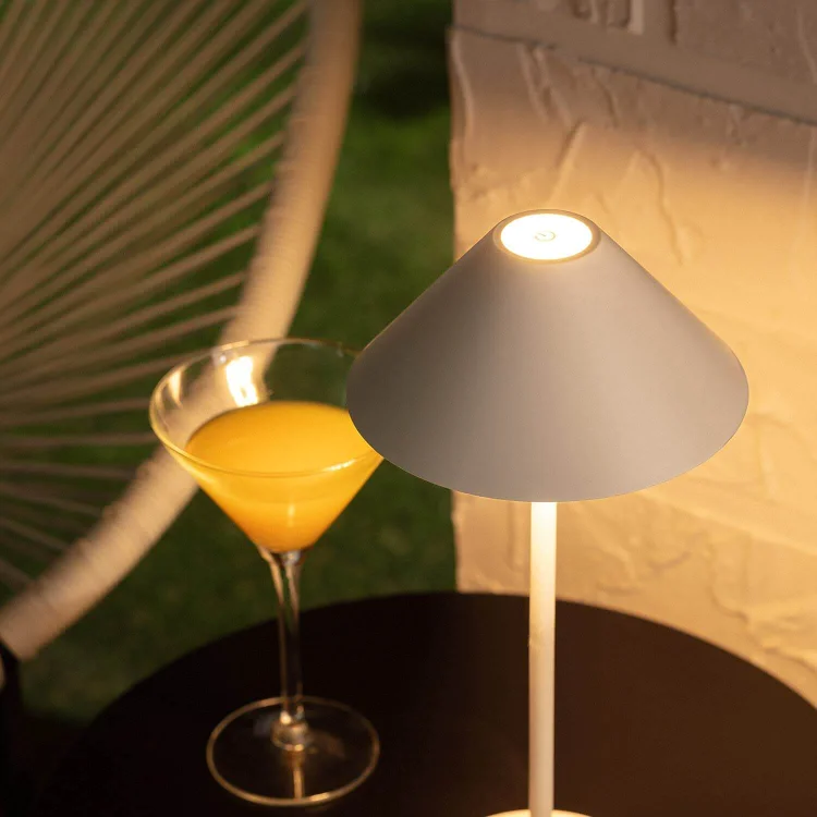 Serenity cone lamp