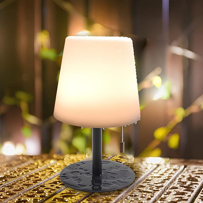Modern minimalist table lamp
