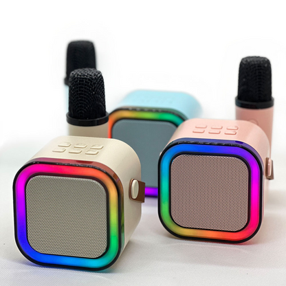 Mini alto-falante portátil com microfone e luzes RGB. 