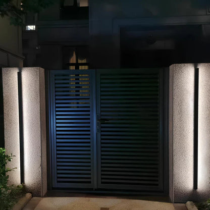 Luminária de parede externa Linear Luxe™