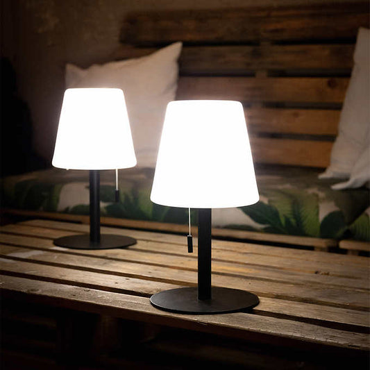 Modern minimalist table lamp